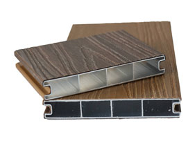 Terrassendielen aus koextrudiertem Aluminium